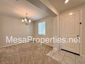 12302 Del Sur St in Victorville, CA - Building Photo - Building Photo