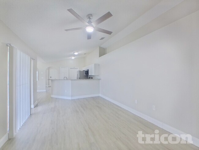 906 Dartmouth Ct in Kissimmee, FL - Building Photo - Building Photo