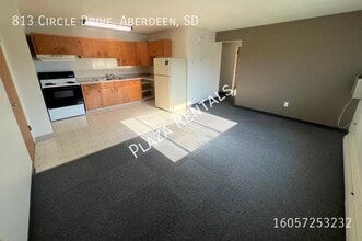 315 S Marshall St in Aberdeen, SD - Building Photo - Building Photo