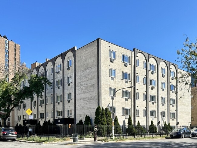 property at 663 W Grace St