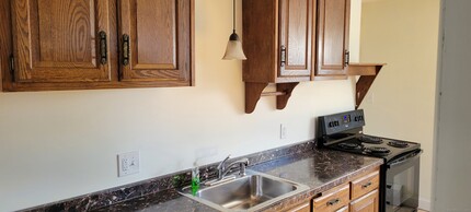254 Center St-Unit -2nd Floor in Bristol, CT - Building Photo - Building Photo