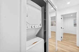 739 N Formosa Ave in Los Angeles, CA - Building Photo - Building Photo