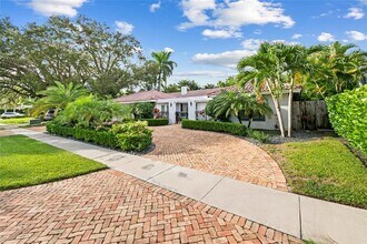 757 SW 7th St in Boca Raton, FL - Foto de edificio - Building Photo