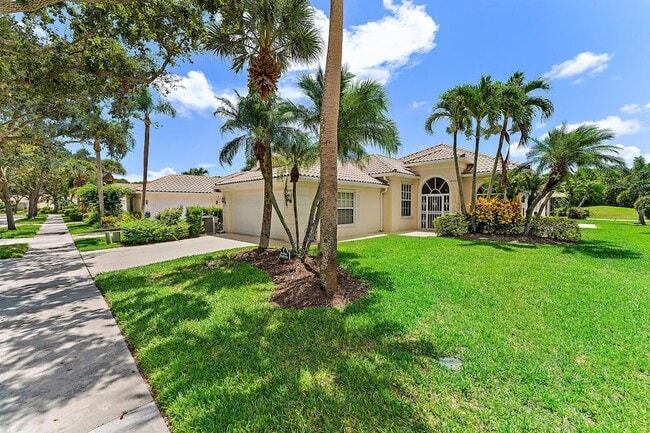 8533 SE Palm Hammock Ln in Hobe Sound, FL - Building Photo - Building Photo