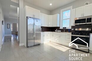 2937 W Jackson Blvd in Chicago, IL - Building Photo