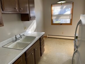 1223 S Main St in Aberdeen, SD - Building Photo - Building Photo