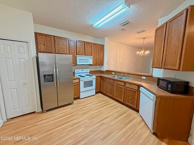 3888 Summer Grove Way S in Jacksonville, FL - Building Photo - Building Photo