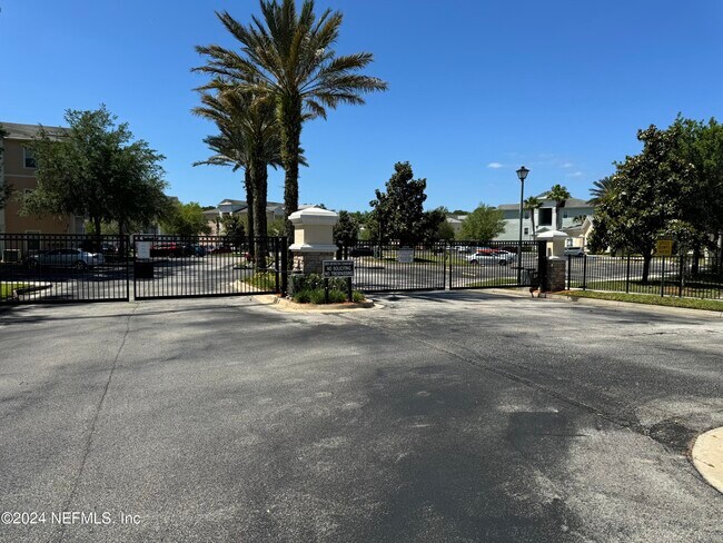 4935 Islamorada Ln in Jacksonville, FL - Building Photo - Building Photo