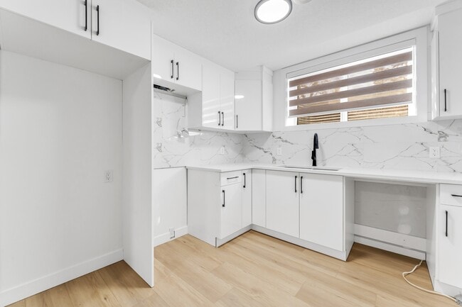 10631-BS148 148 St NW in Edmonton, AB - Building Photo - Building Photo