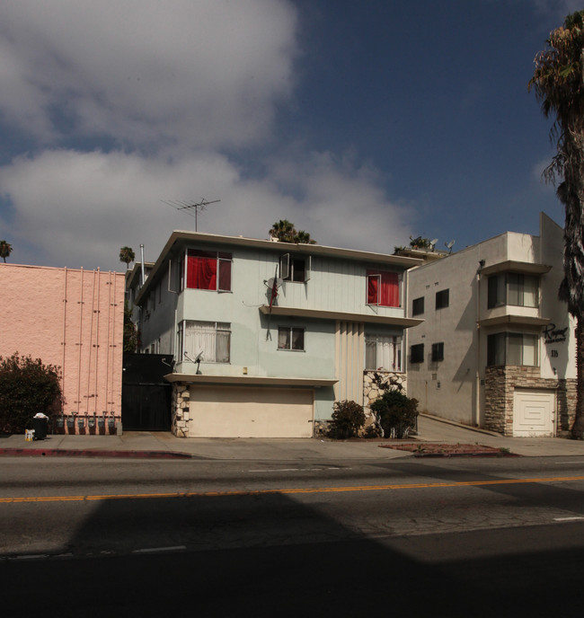 541 Normandie Ave in Los Angeles, CA - Building Photo - Building Photo