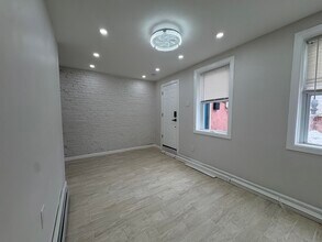 59 Lafayette St-Unit -G in Jersey City, NJ - Building Photo - Building Photo