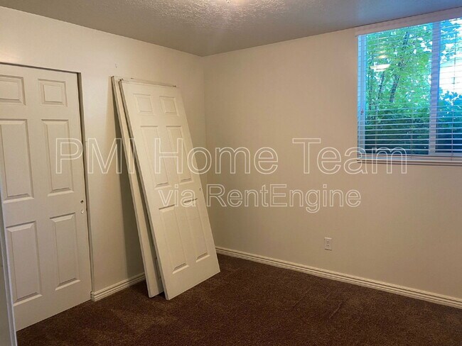 1050 Healy St in Ogden, UT - Building Photo - Building Photo