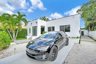 85 NW 47th St in Miami, FL - Building Photo - Building Photo