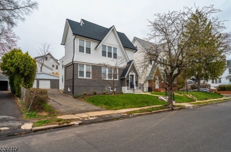 41 Meadowbrook Rd in Maplewood, NJ - Building Photo