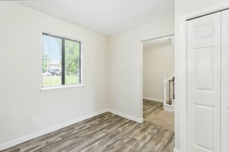 Partridge Meadows Apartments in Louisville, KY - Foto de edificio - Building Photo