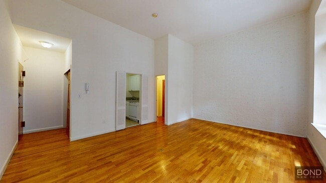 property at 107 W 69th St