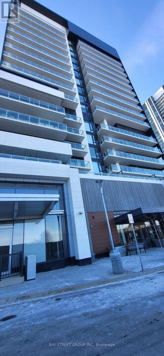 20 O'Neill Rd in Toronto, ON - Building Photo