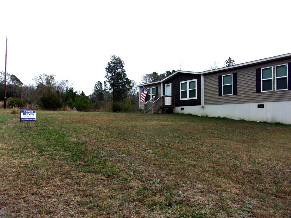 811 Sitton Rd in Chester, SC - Building Photo