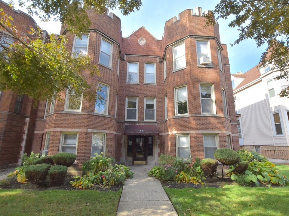 32 S Menard Ave-Unit -1N in Chicago, IL - Foto de edificio