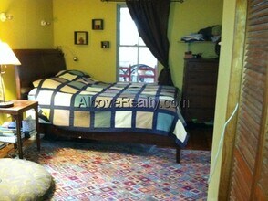 434 Franklin St, Unit 3 in Cambridge, MA - Foto de edificio - Building Photo