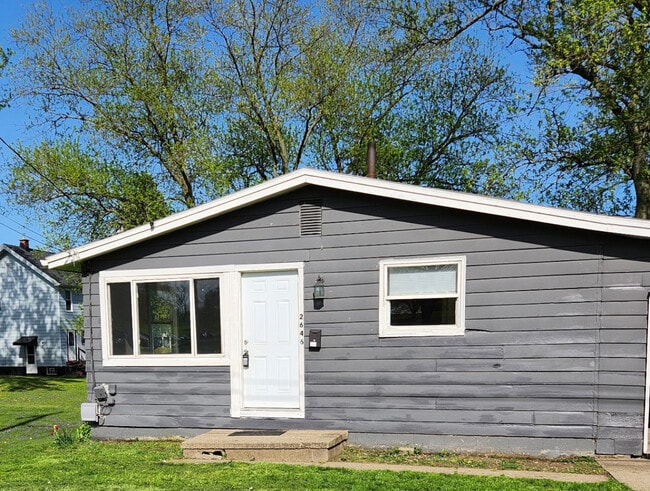 2646 Harmont Ave NE in Canton, OH - Building Photo - Building Photo