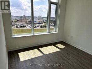 2485 Eglinton Ave W in Mississauga, ON - Building Photo - Building Photo