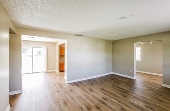 3011 SW 97th Ct in Miami, FL - Building Photo - Building Photo