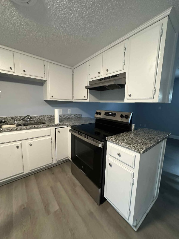 824 Tanner St in Sikeston, MO - Building Photo - Building Photo