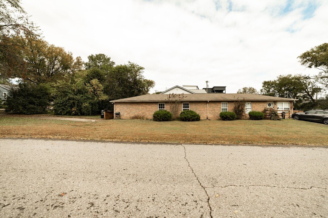 200 Bellmore Ave in Nashville, TN - Building Photo