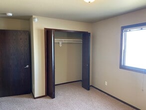1780 E Calgary Ave in Bismarck, ND - Building Photo - Building Photo