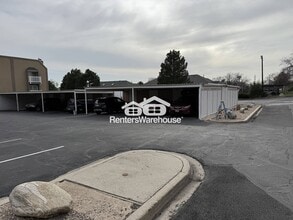 5660 S Meadow Ln in Ogden, UT - Building Photo - Building Photo