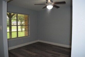 301 Rachael Ln in Friendswood, TX - Building Photo - Building Photo