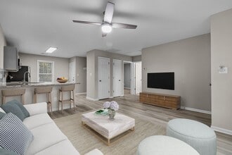 36 Coats Cir in Benson, NC - Building Photo - Building Photo