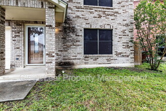7307 Justino Trail in San Antonio, TX - Building Photo - Building Photo