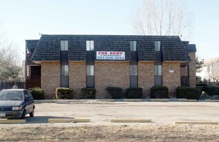 8470 W 52nd Pl in Arvada, CO - Building Photo