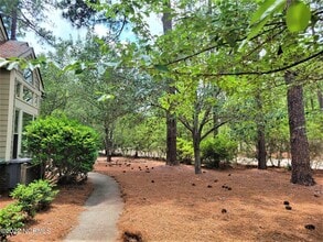 301 Hampton Ct in Pinehurst, NC - Building Photo - Building Photo