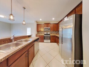 4887 Rockvale Dr in Kissimmee, FL - Building Photo - Building Photo