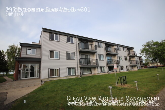 property at 295 Columbia Blvd W