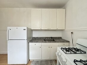1917 W Winnemac Ave, Unit A05C in Chicago, IL - Foto de edificio - Building Photo