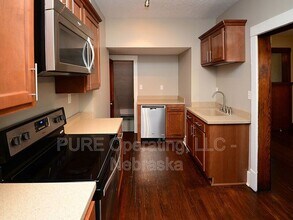 342 N 36th Ave in Omaha, NE - Building Photo - Building Photo