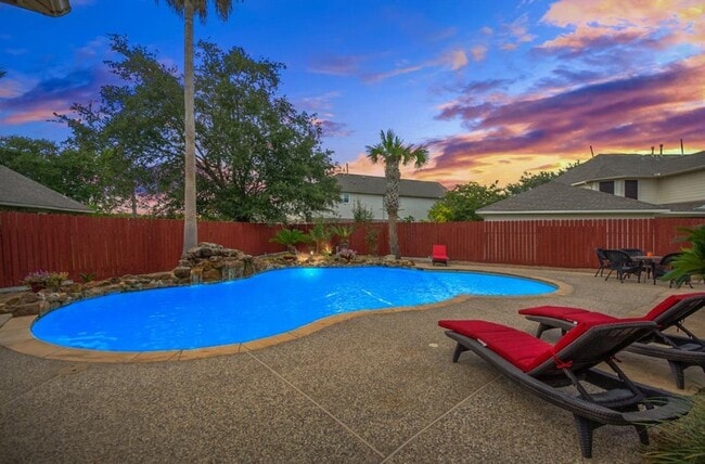 303 N Elder Grove Dr in Pearland, TX - Building Photo - Building Photo