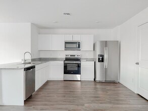 8693 W Valdez Dr in Arizona City, AZ - Building Photo - Building Photo