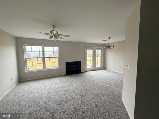 156 Sparrow Rd in Hummelstown, PA - Building Photo - Building Photo