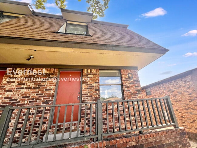 9 Meredith Ct