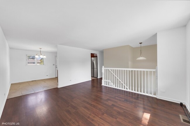 728 Boxwood Dr in Schaumburg, IL - Building Photo - Building Photo