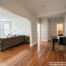 175 Harvard St, Unit 2 in Brookline, MA - Building Photo - Building Photo