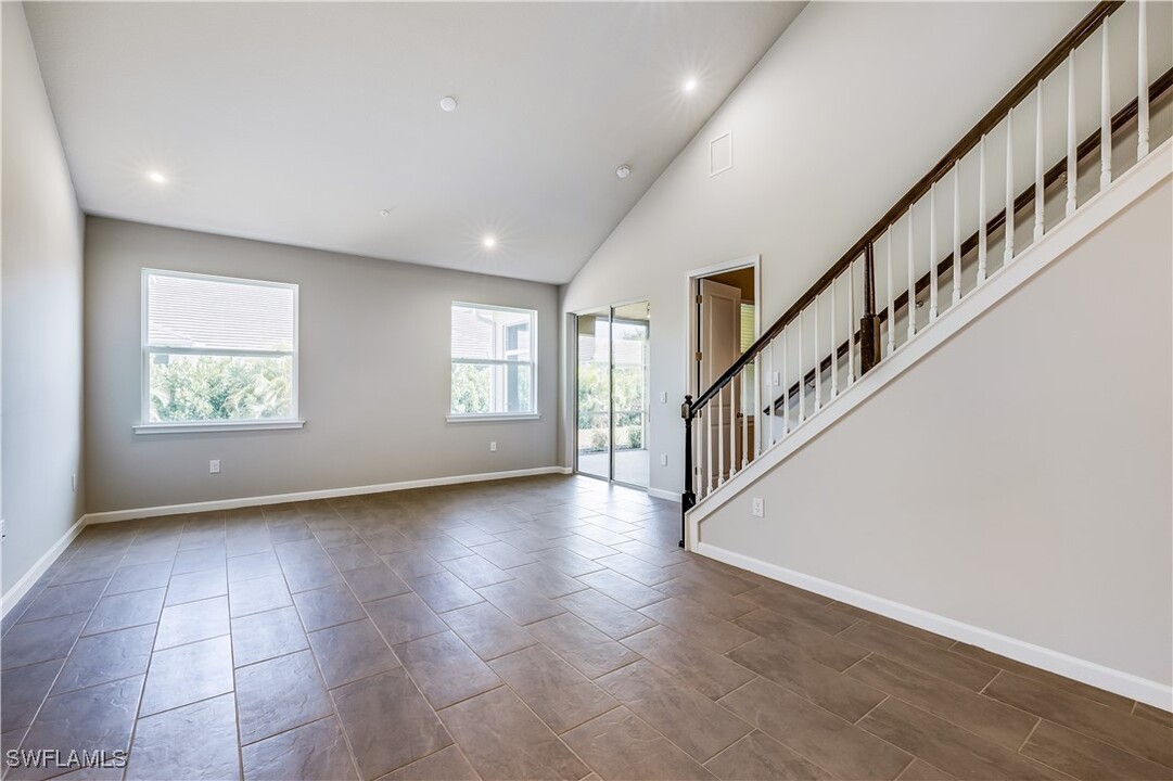 4671 Arboretum Cir in Naples, FL - Building Photo