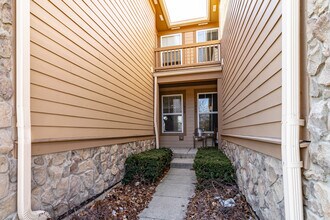 1858 Crenshaw Cir in Vernon Hills, IL - Building Photo - Building Photo