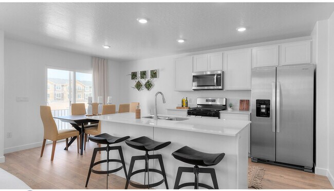 487 N Scuttlebutt Ln in Saratoga Springs, UT - Building Photo - Building Photo