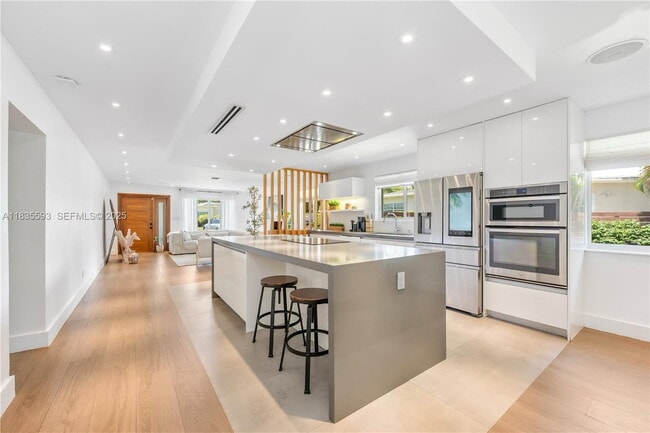 property at 465 NE 112th St